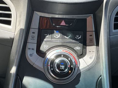 Used 2013 Hyundai Elantra Limited FWD image 12