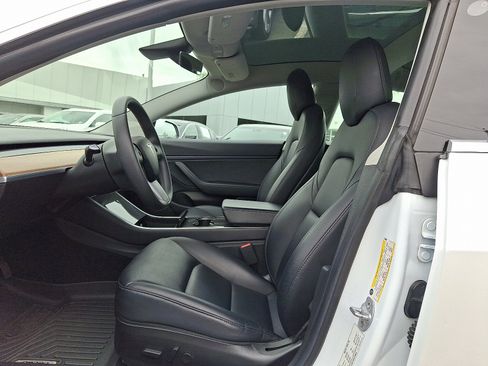 Used 2019 Tesla Model 3 Performance image 13