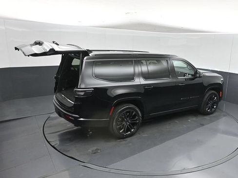 New 2026 Jeep Grand Wagoneer Summit AWD/4WD image 42