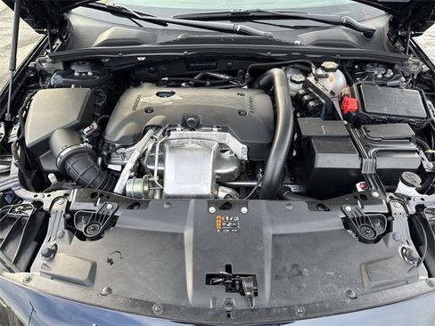 Used 2019 Buick Regal Essence image 28