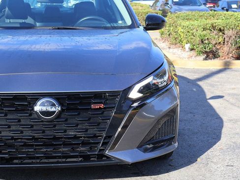 Used 2023 Nissan Altima 2.5 SR image 11