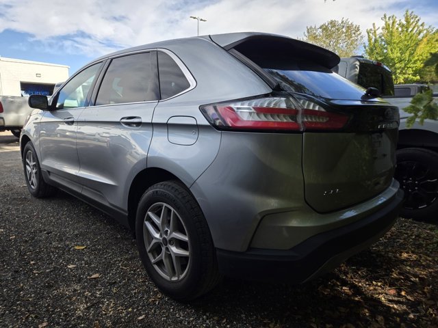Used 2024 Ford Edge SEL w/ Convenience Package AWD/4WD image 3