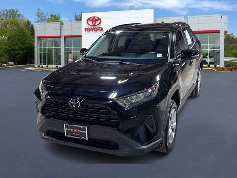 Certified 2021 Toyota RAV4 LE image 1