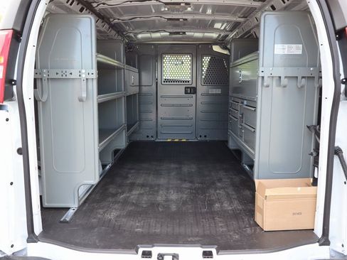 New 2025 Chevrolet Express 2500 Work Van w/ Driver Convenience Package image 26