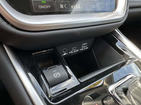 Certified 2025 Subaru Outback Limited AWD/4WD image 20