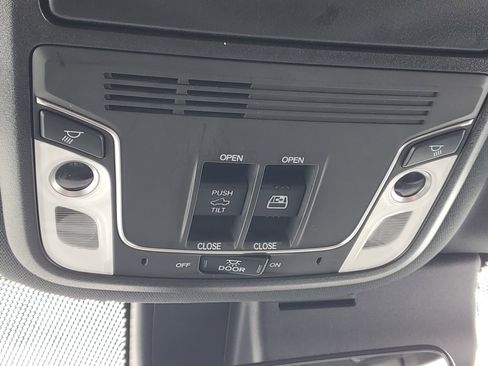 Certified 2025 Honda Ridgeline RTL image 28