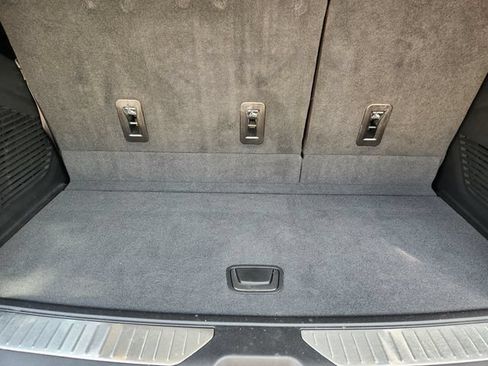 Used 2023 Chevrolet Tahoe Premier RWD image 33