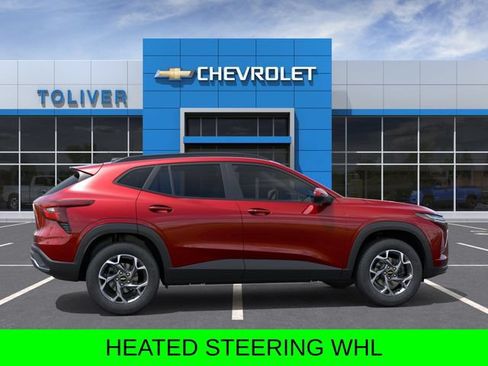 New 2026 Chevrolet Trax LT w/ Driver Confidence Package FWD image 6