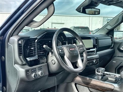 Used 2022 GMC Sierra 1500 SLT w/ SLT Convenience Package image 10