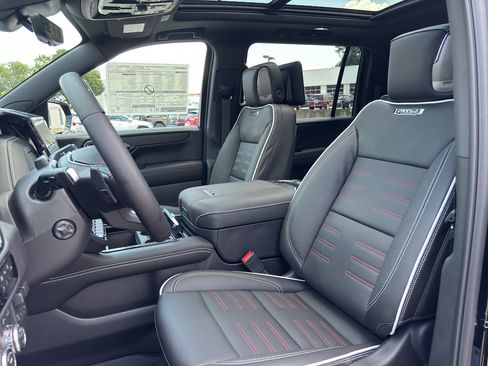 New 2026 GMC Yukon XL AT4 Ultimate w/ LPO, Floor Liner Package AWD/4WD image 12