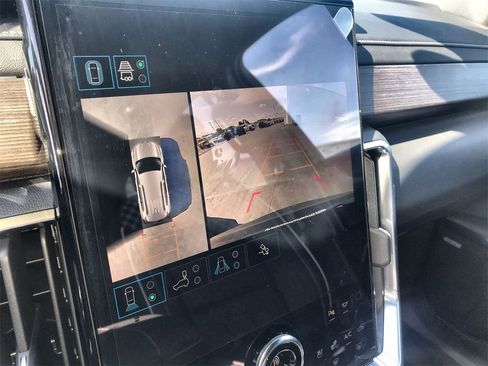 New 2026 GMC Acadia Denali w/ Super Cruise Package image 16