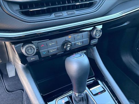 New 2026 Jeep Compass Latitude AWD/4WD image 16