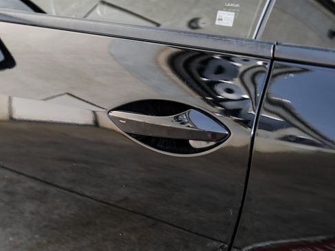 Used 2017 Lexus RC 350 F Sport image 40