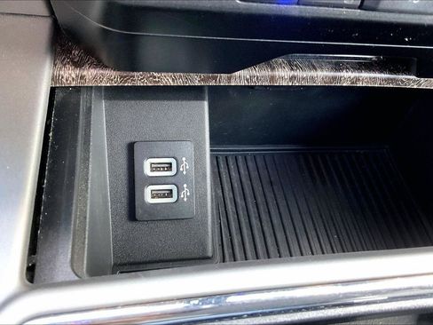 Used 2019 Ford F250 Lariat w/ Lariat Ultimate Package AWD/4WD image 29