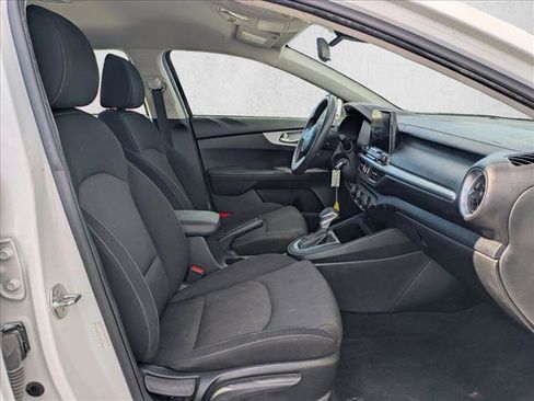Used 2023 Kia Forte LXS FWD image 19
