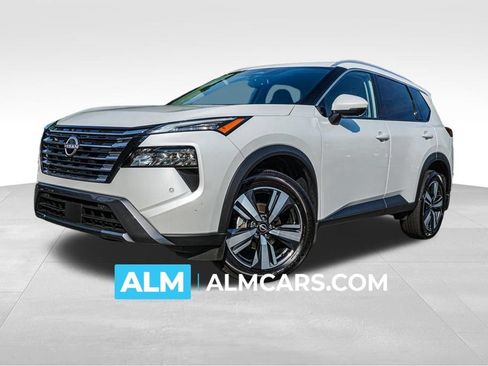 Used 2025 Nissan Rogue SL FWD image 1