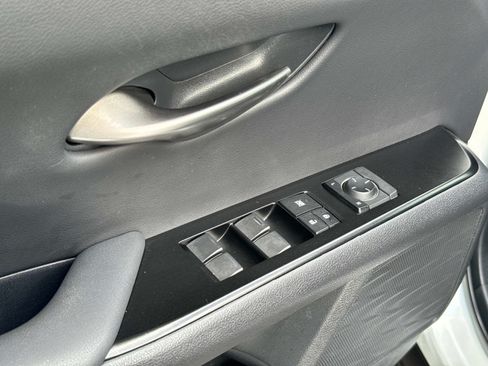Used 2022 Lexus UX 250h w/ Accessory Package (Z2) AWD/4WD image 20