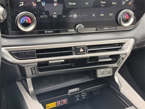 Used 2025 Lexus RX 350 Premium image 20