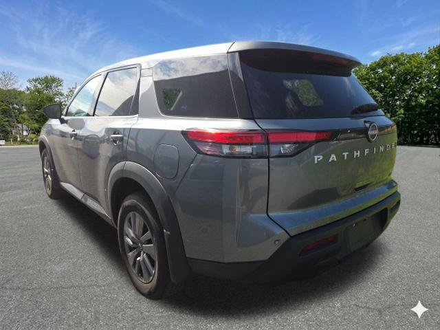 Used 2025 Nissan Pathfinder S AWD/4WD image 10