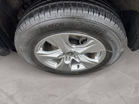 Used 2024 Toyota RAV4 XLE image 14