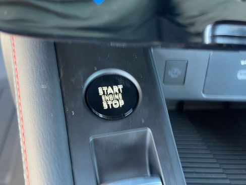 New 2026 Nissan Kicks SR image 24