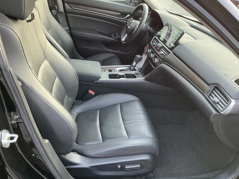 Used 2021 Honda Accord EX-L image 17