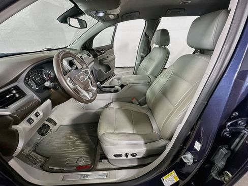 Used 2019 GMC Acadia SLT FWD image 16