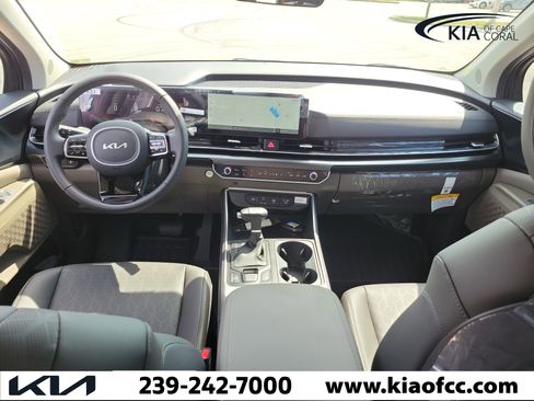 New 2026 Kia Carnival FWD image 16