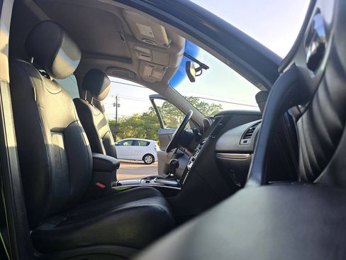 Used 2015 INFINITI QX70 AWD w/ Premium Package image 22
