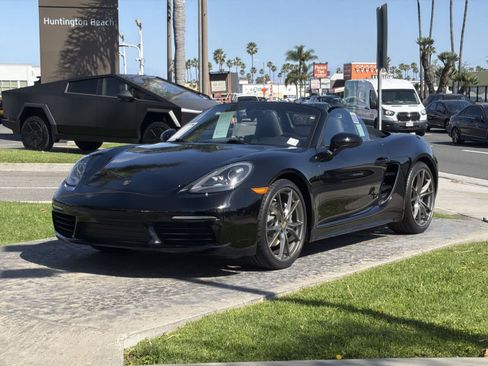 Used 2019 Porsche 718 Boxster image 10