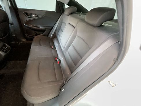 Used 2021 Chevrolet Malibu LT FWD image 22