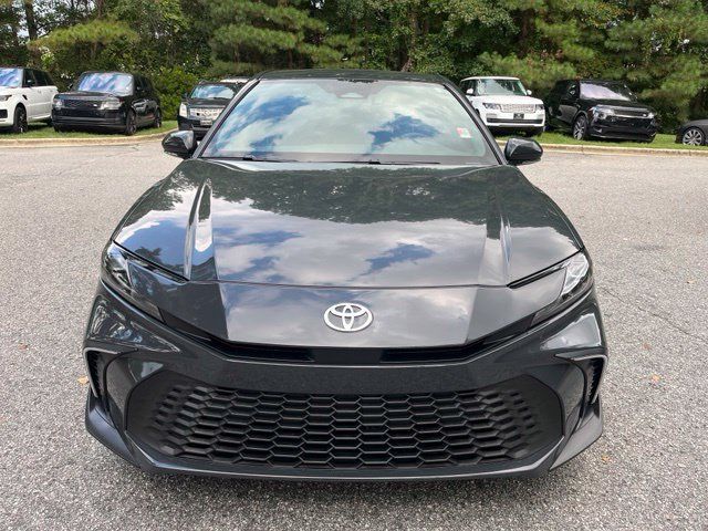 Used 2025 Toyota Camry SE w/ Multimedia Upgrade Package FWD image 3