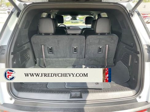 Used 2025 Chevrolet Traverse LT FWD image 21
