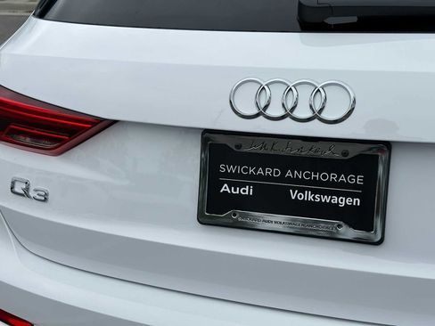 New 2025 Audi Q3 2.0T Premium image 12