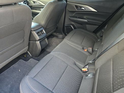 Used 2025 Chevrolet Equinox EV LT FWD image 11