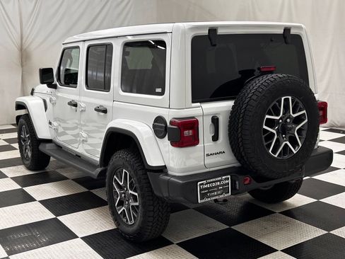 New 2026 Jeep Wrangler Unlimited Sahara AWD/4WD image 5