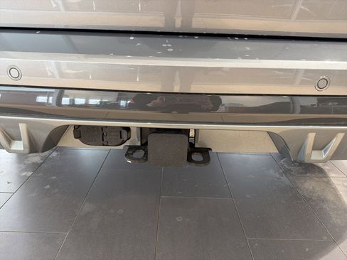 Used 2026 BMW X5 xDrive40i w/ M Sport Package image 12