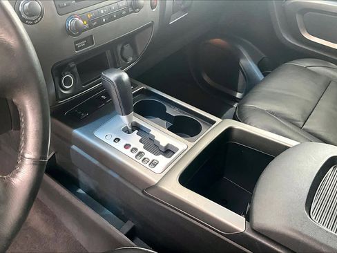 Used 2015 Nissan Armada SL RWD image 16