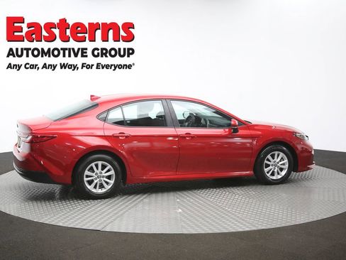 Used 2025 Toyota Camry SE FWD image 41