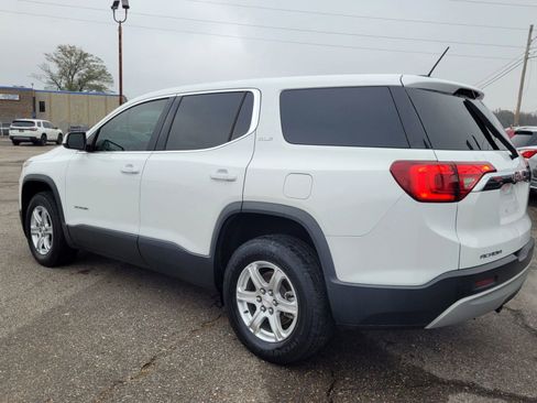 Used 2018 GMC Acadia SLE image 12