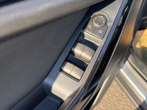 New 2026 Chevrolet Equinox LT w/ Safety and Technology Package image 17