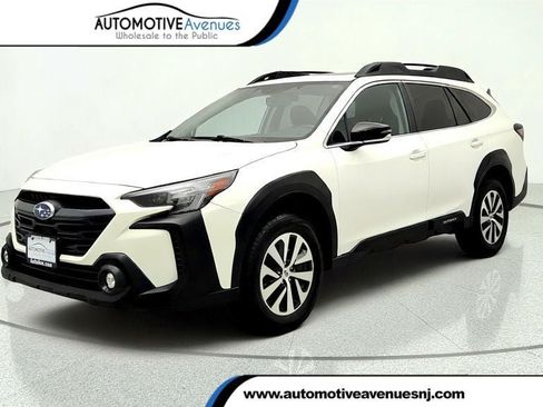 Used 2024 Subaru Outback Premium AWD/4WD image 1
