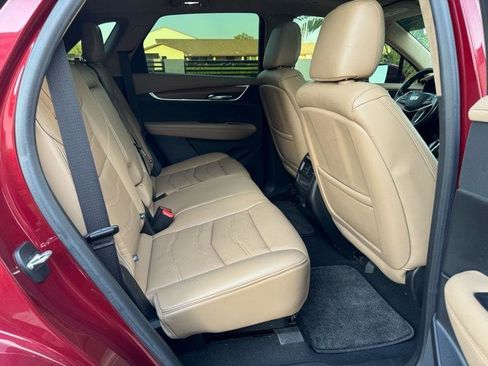 Used 2018 Cadillac XT5 Platinum w/ Driver Assist Package AWD/4WD image 20