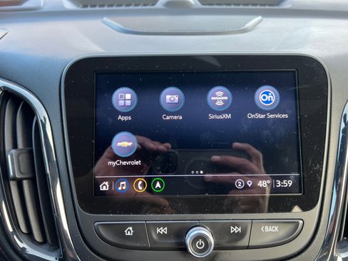 Used 2022 Chevrolet Equinox RS w/ RS Leather Package image 23