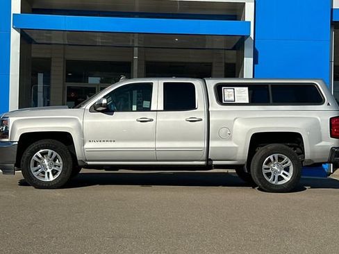 Used 2018 Chevrolet Silverado 1500 LT w/ All Star Edition image 9
