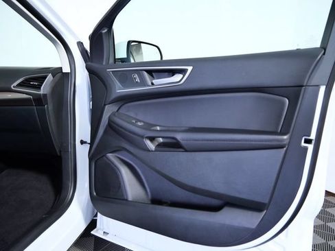 Certified 2024 Ford Edge SEL w/ Convenience Package AWD/4WD image 10