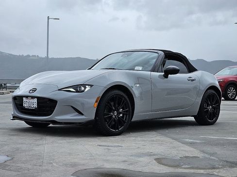 Certified 2025 MAZDA MX-5 Miata Club w/ Interior Package image 7