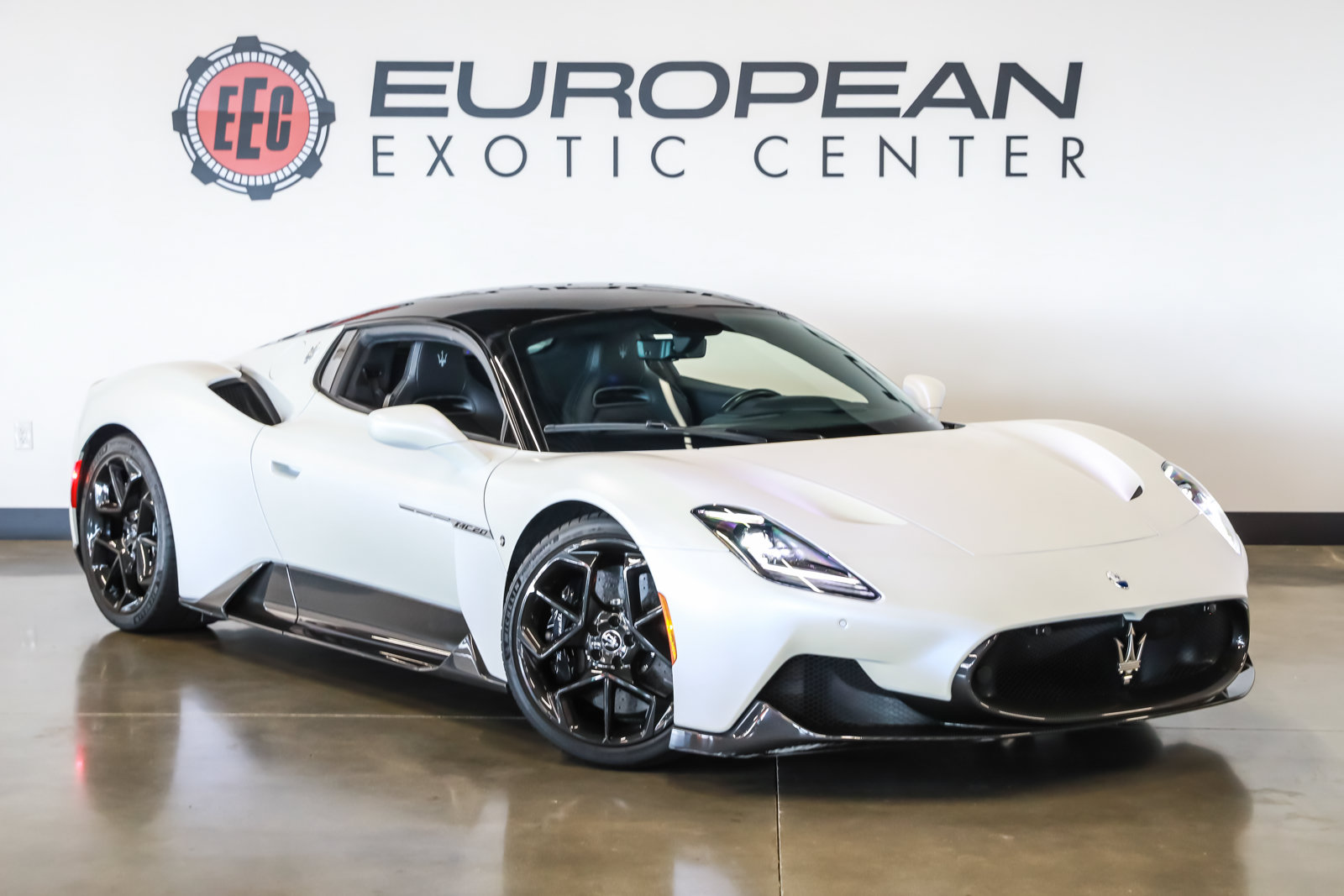 Used 2022 Maserati MC20 Coupe RWD image 1