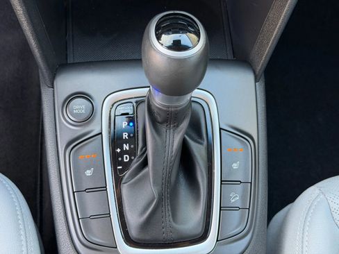 Used 2018 Hyundai Kona Limited image 35