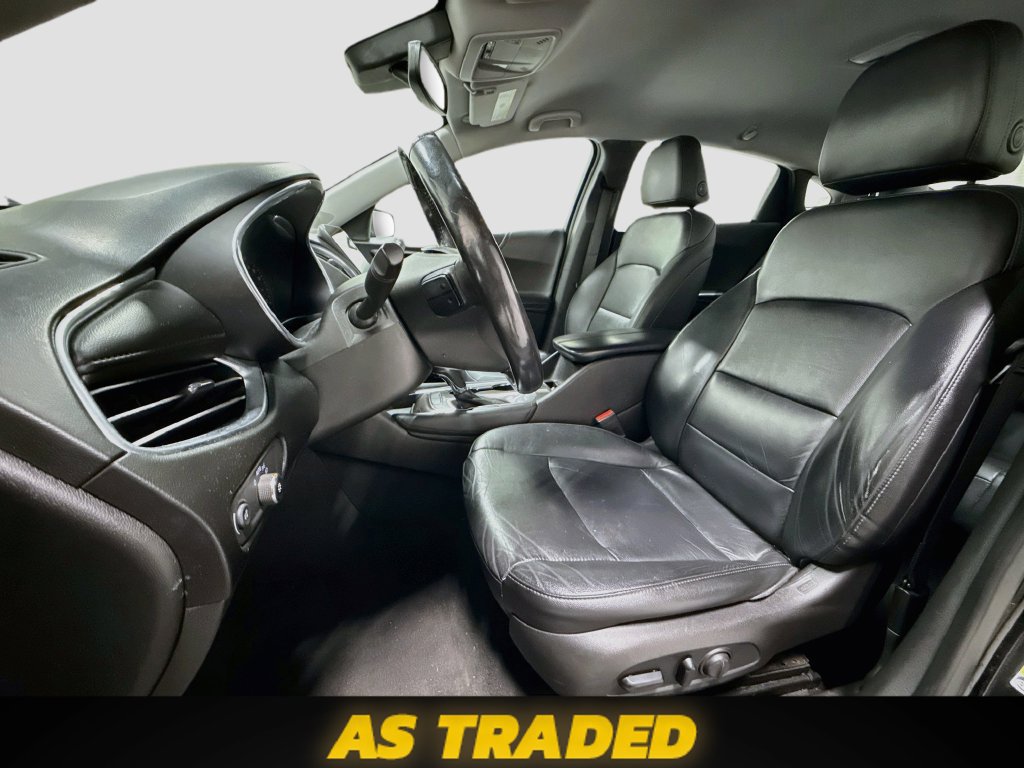 Used 2018 Chevrolet Malibu LT w/ Leather Package FWD image 23